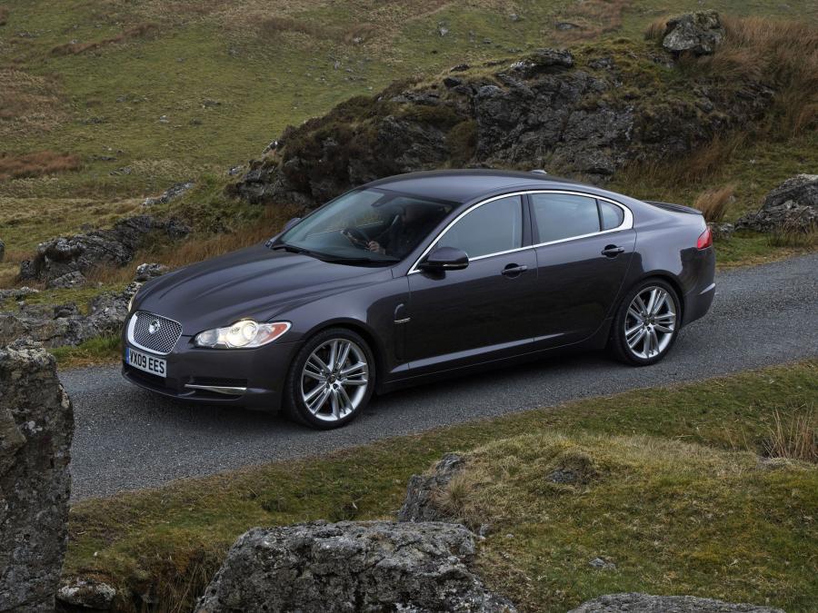  Jaguar XF Diesel S 2009 года  (фото 38 из 82)